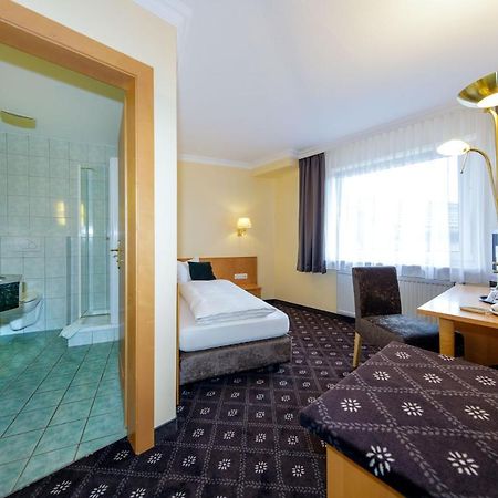 Hotel Zum Adler Nidderau Luaran gambar